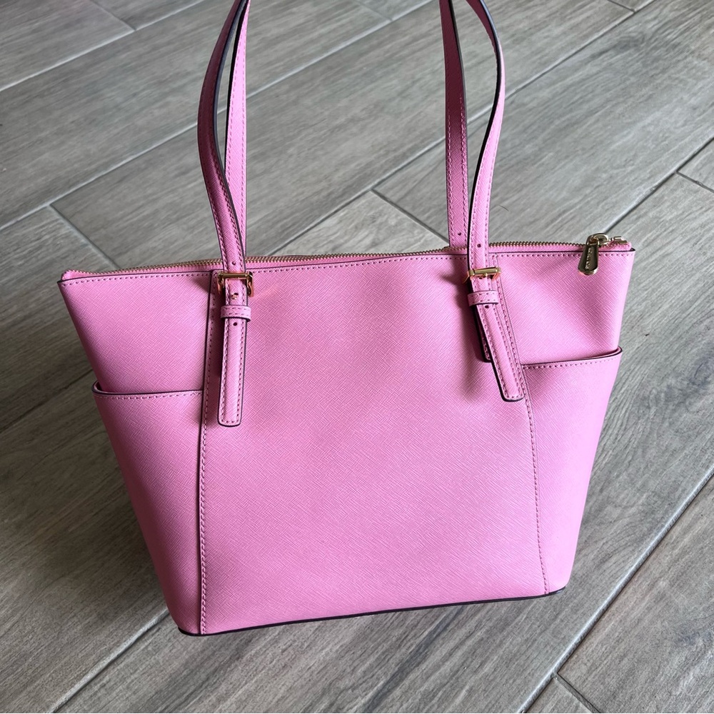 Michael Kors Jet Set Large Crossgrain Leather Top-Zip Tote Bag - Picture 2 of 7